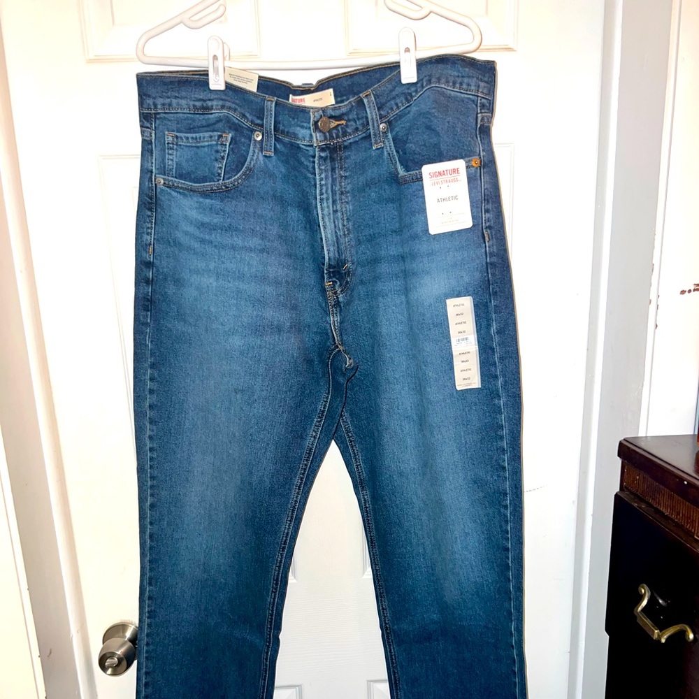 Levis Strauss Athletic Jeans